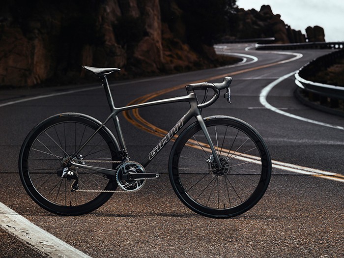 giant tcr advanced 2 weight