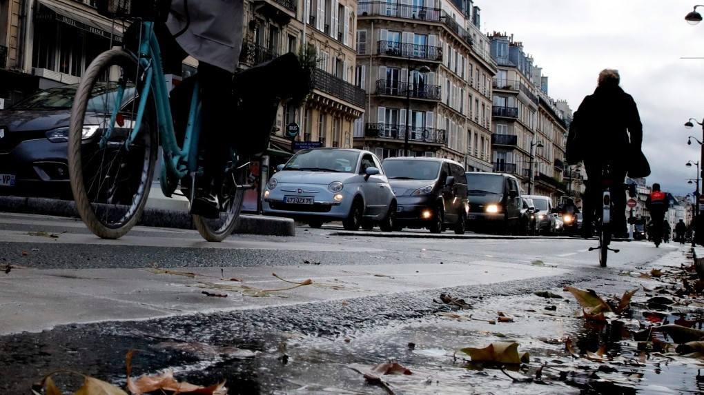 Iklan Mobil di Prancis Wajib Memuat Ajakan Gowes