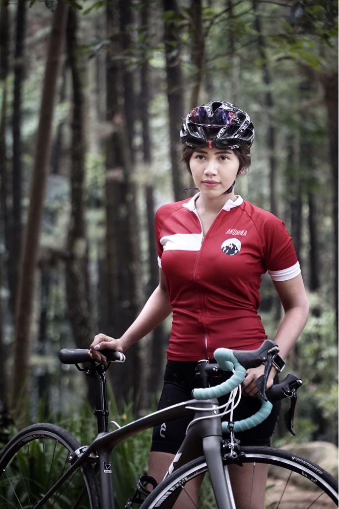 Wanita Cantik Gowes