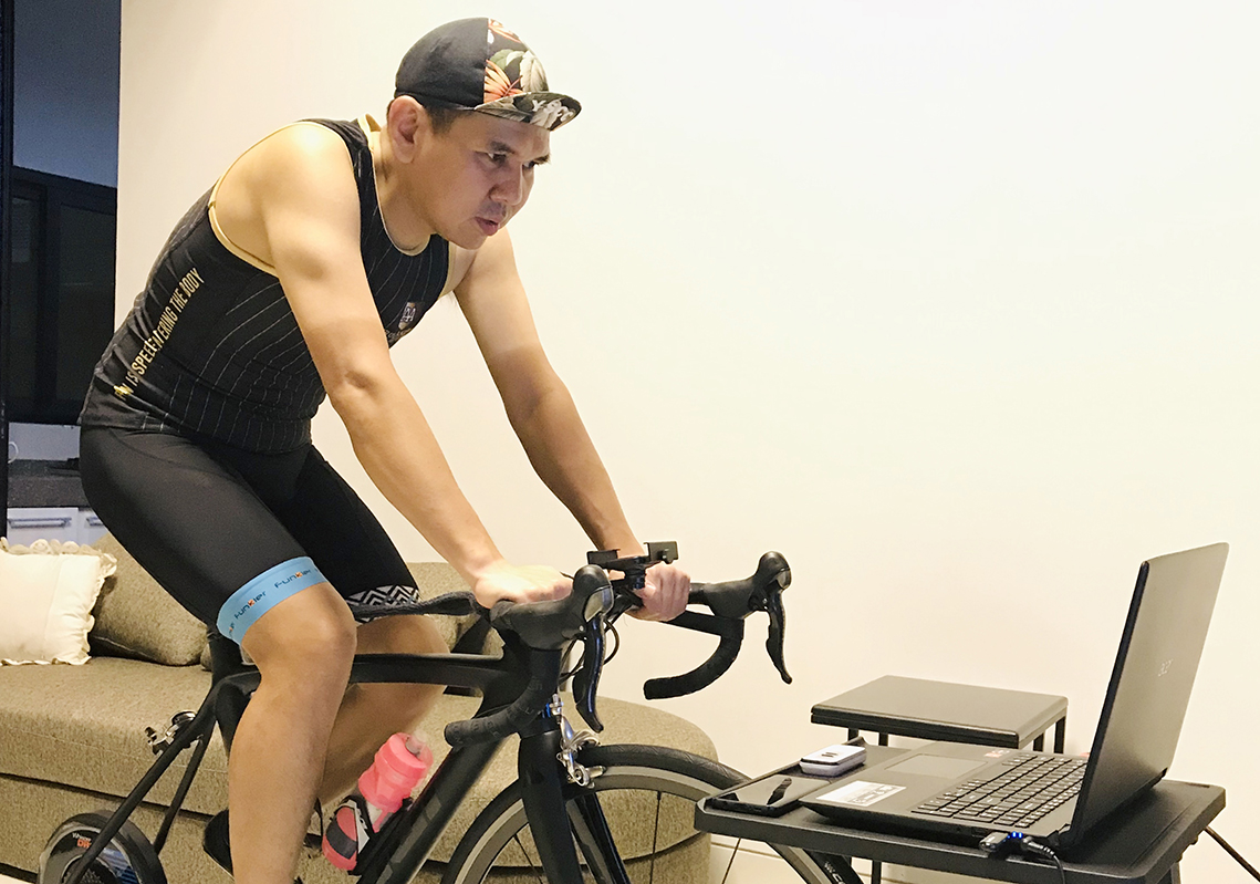 Cara Menghindari Nyeri Lutut Saat Indoor Cycling Mainsepeda Com