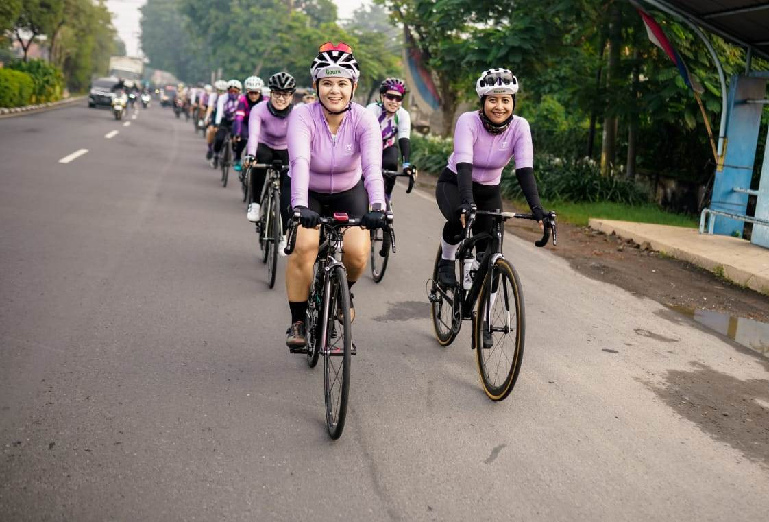 WCC Surabaya Gowes ke Malang, Kolab dengan Ratjoen Femmes